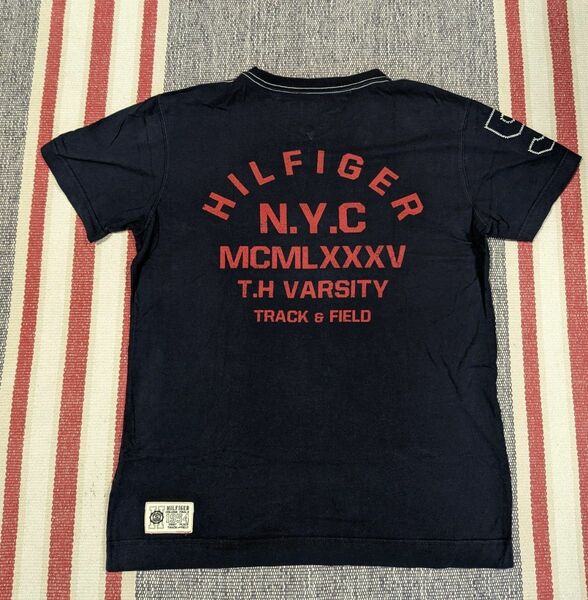 TOMMY HILFIGER Tシャツ 半袖 紺色 バックプリント