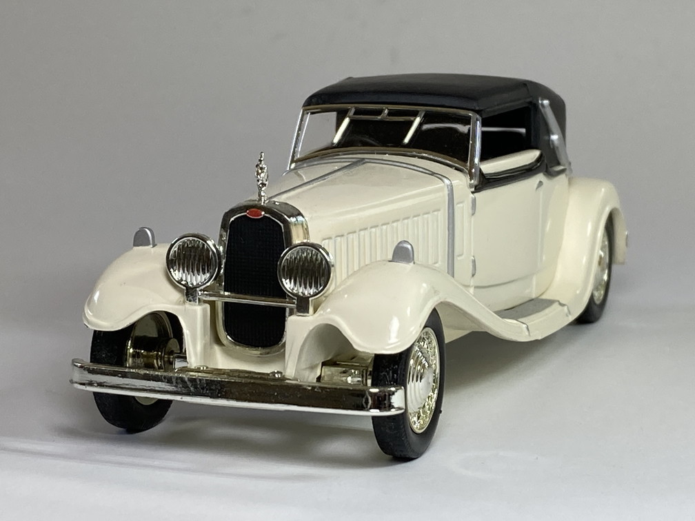 ヤフオク! -「ブガッティロワイヤル」の落札相場・落札価格