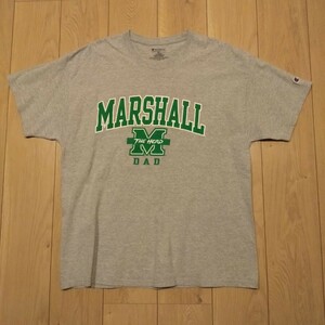 USA古着卸 XLサイズ Champion NCAA チャンピオン マーシャル大学 サンダリング ハード フットボール ロゴ プリント Tシャツ