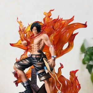 値段交渉可能　ONE PIECE ワンピース　エース　35cm PVC製　フィギュア