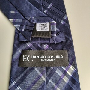 【HIROKO KOSHINO HOMME】ヒロコ コシノ オム　ネクタイ　ストライプ柄　紺色