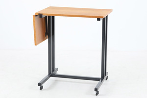 デンマーク製　サイドテーブル/ラップトップテーブル　キャスター付　オーク材　北欧家具ビンテージ