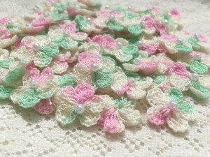 40個入*パール付クロシェットお花*ピンクグリン系 