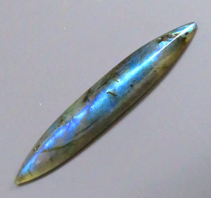 4236 裸石 ルース ラブラドライト 49.34ct スペクトロライト 青のシーン マダガスカル産 瑞浪鉱物展示館