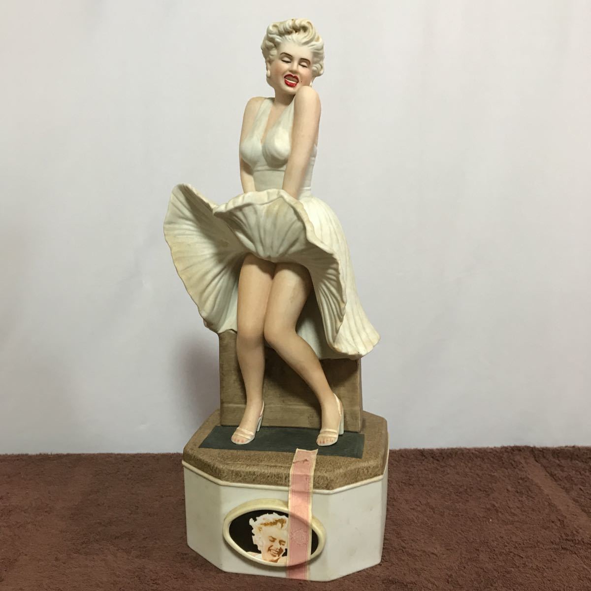 ヤフオク! -「(マリリンモンロー」(バーボン) (ウイスキー)の落札相場
