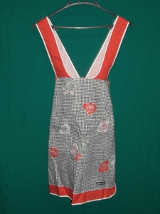  Pierre Cardin apron for women lady's break up . put on 