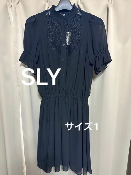 SLY フリルスタンドカラーワンピース