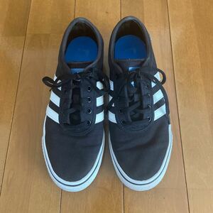 adidas アディダス　メンズ　スニーカー　27.5cm