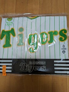 阪神　タイガース　レプリカ　ユニフォーム　Family with Tigers　無地　O 新品