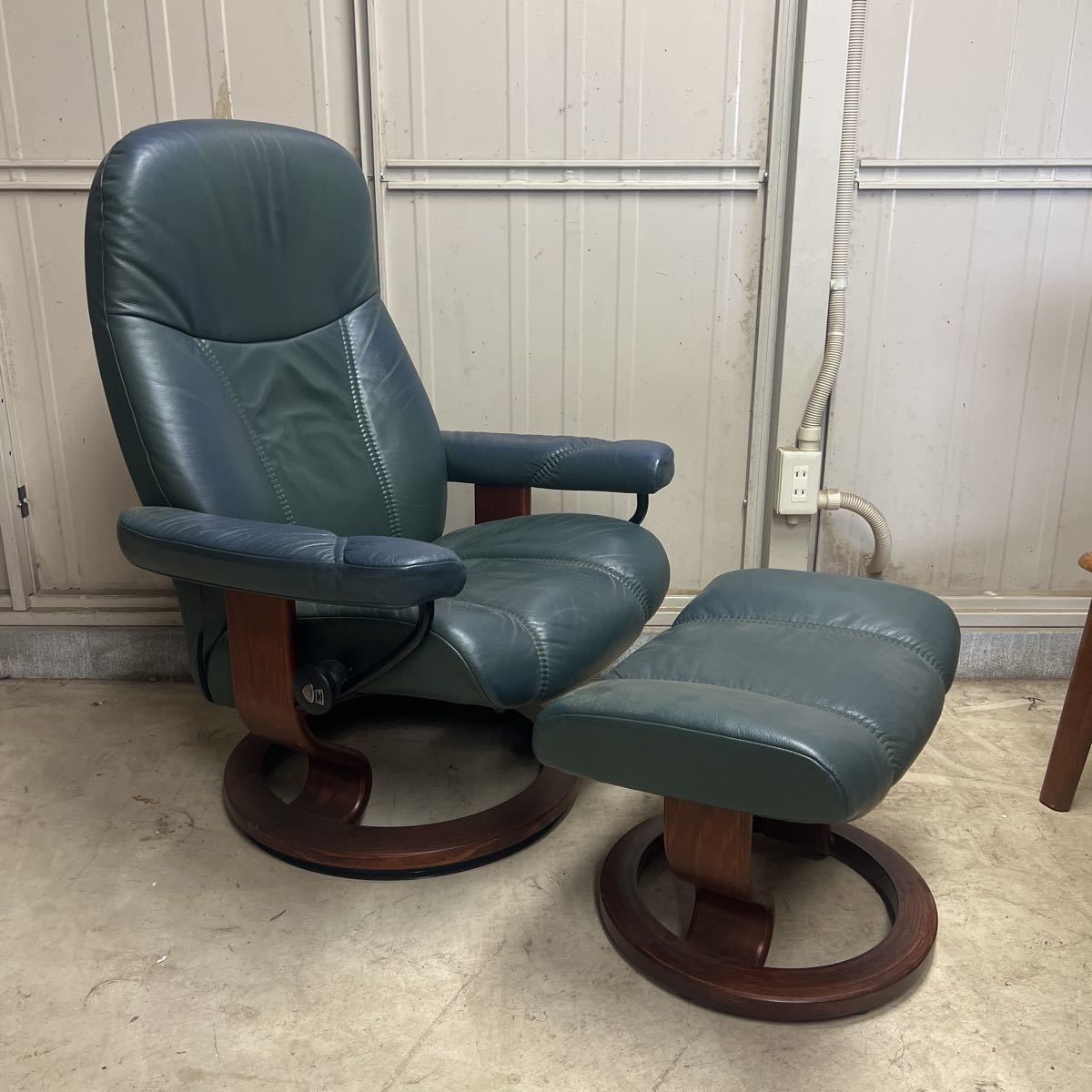 ヤフオク! - F2679☆美品☆エコーネス☆コンサル☆ストレスレスチェア...