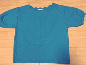 カットソー 半袖Tシャツ　スカラップ襟　サイズL エメラルドグリーン　used