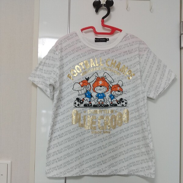 【送料無料】 良品 BLUE CROSS ブルークロス 半袖袖Tシャツ M(150)サイズ 男の子 白 総柄 サッカー