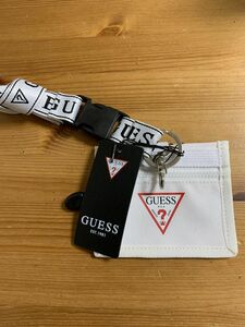 【新品未使用品】GUESS ゲス　カードケース付きパスケース　人気ブランド　人気ホワイト　ユニセックス使用可能　早い者勝ちです