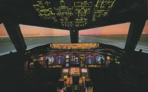 ** flight simulator [FLIGHT SIMULATOR ]*bo- wing [777-200]* picture postcard * aircraft *JAL*