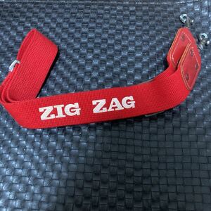 【送料無料】ZIG ZAG ストラップ 赤色