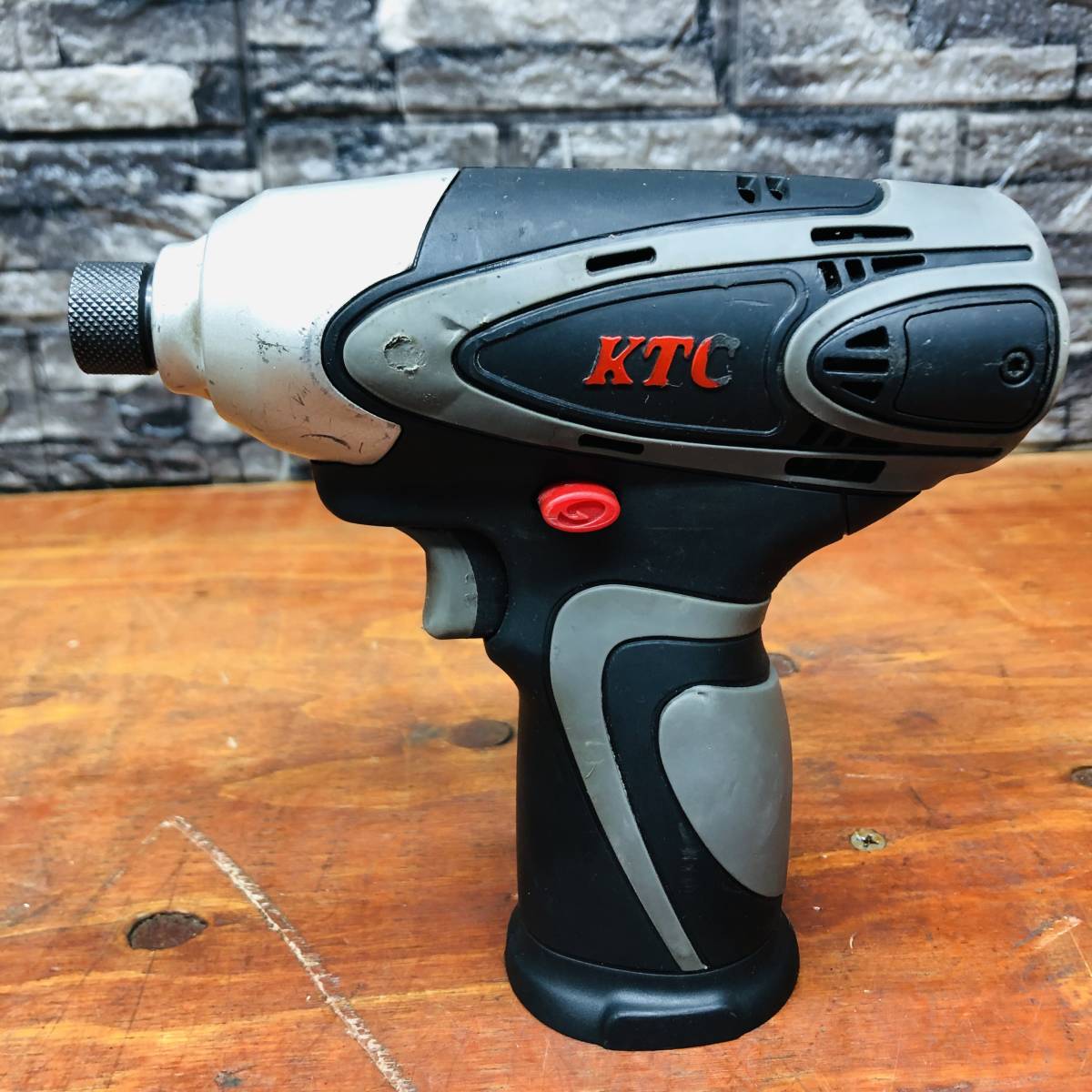 KTC 電動インパクトレンチ 自動車アクセサリー 特上品 KTC JTAE472 コードレス インパクトレンチ 12.7 matrixsolicitors.com