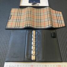 ファッション小物　☆　文房具用品　レア貴重　システム手帳カバー　BURBERRY バーバリー　ノバチェック　箱付き　メモ帳 ブックカバー_画像6