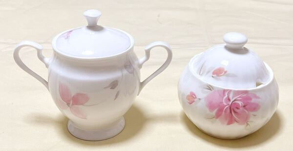 NIKKOニッコ- FINE BONE CHINA ピンク花柄シュガ-ポット2客