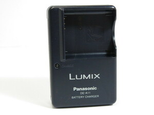 【 中古現状品 】Panasonic DE-A11 純正バッテリーチャージャー パナソニック [管PN261]