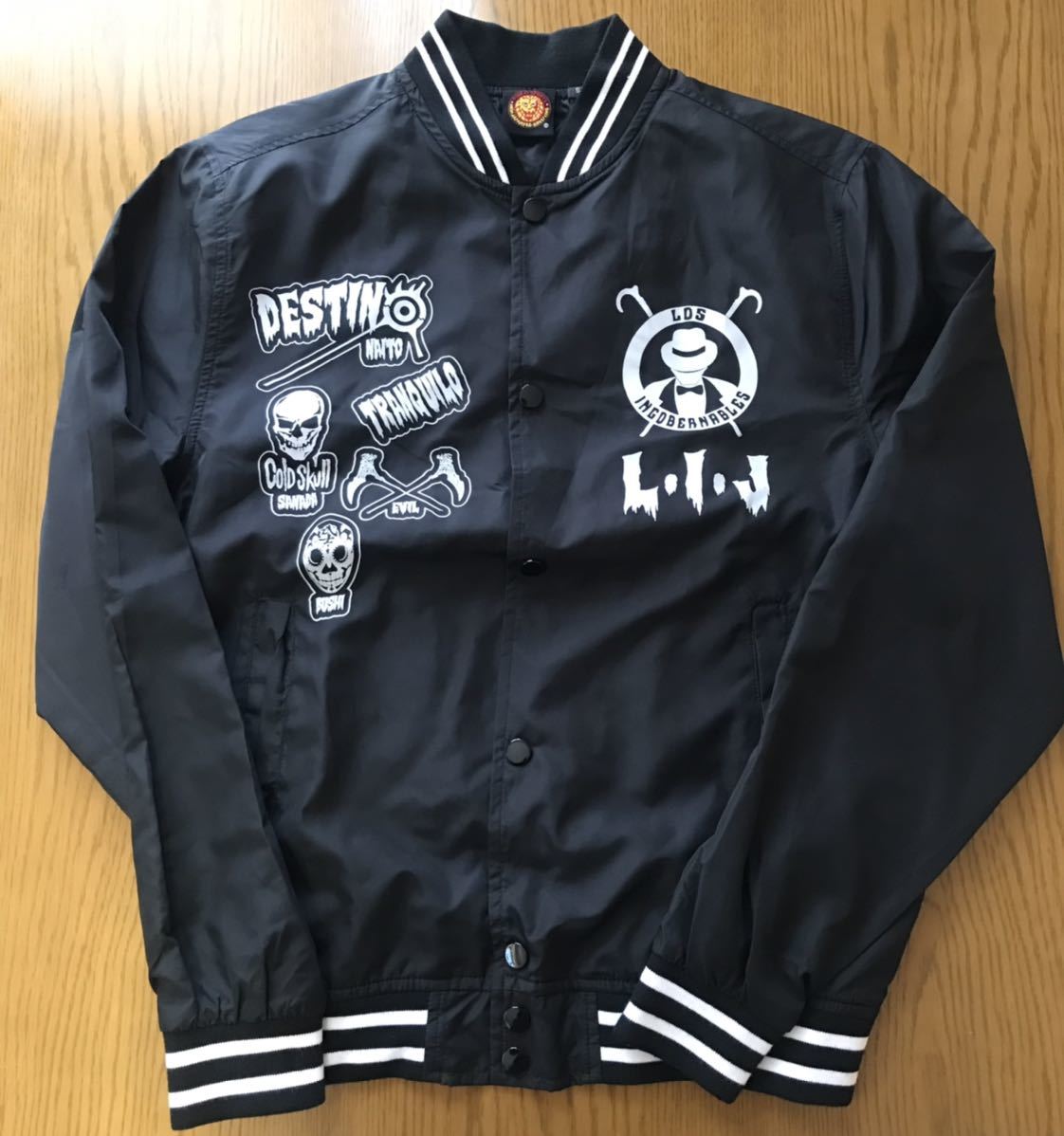 ヤフオク! -「内藤哲也 スタジャン」の落札相場・落札価格