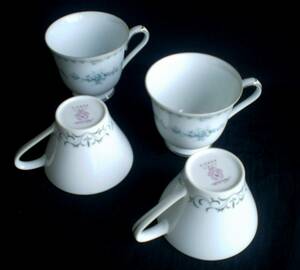 Noritake　ノリタケ 　カップ　ADRIENNE 2客　PERSIA 2客　計4客　銀縁　コーヒー