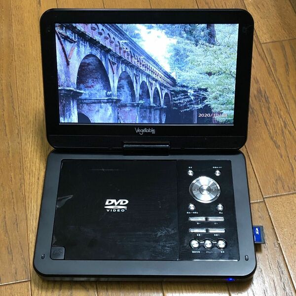 【ジャンク品】ですがDVD再生出来ます。10.1インチポータブルDVDプレーヤー