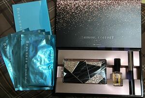 【Menard】 Shining Coffret 2022★ Лечебная спа-маска Bühne Spa Sheet