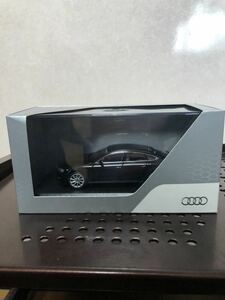 385 未使用 ミニカー 1/43 アウディ Audi A5 スポーツバック ファントムブラック ディーラー正規品　モデルカーカラーサンプル 模型 完成品