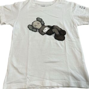 【ユニクロ】130cm KAWS TOKYO FIRST Tシャツ