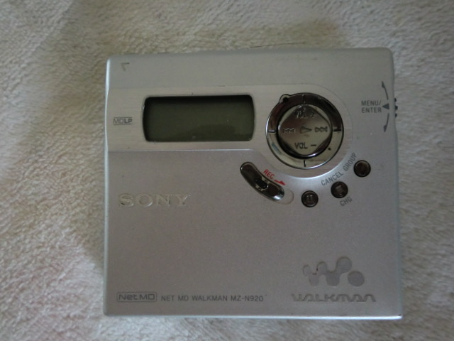 SONY MZ-E630 ソニーMDプレーヤー ウォークマン 白 walkmanポータブル