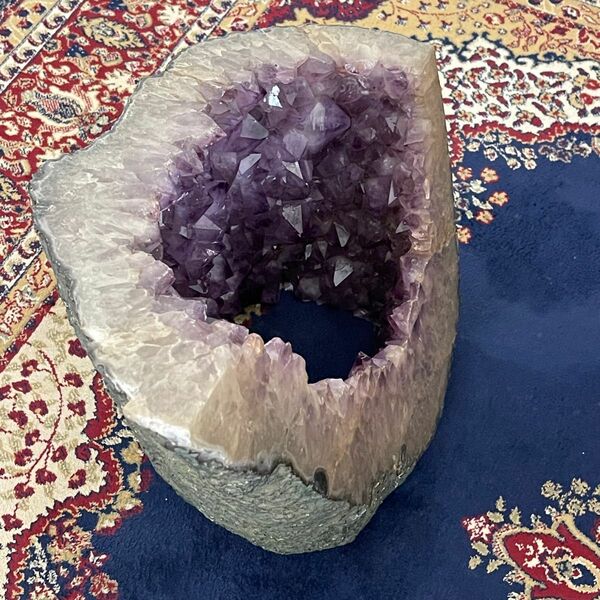 アメジストクラスター置石 20キロ 天然水晶 紫水晶 自然石 鑑賞石