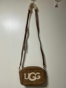 UGG ショルダーバッグ