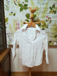 TONAL トーナル白色の七分丈リネン100シャツ レディースMサイズ