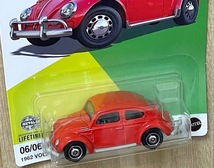 即決! 2023 マッチボックス ☆ VW 1962 フォルクスワーゲン ビートル 70周年記念カード_画像3