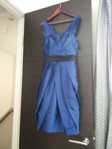 レディースドレス　フォーマルワンピース　パーテイドレス　Ｍサイズ濃い青色ブルーサテン地