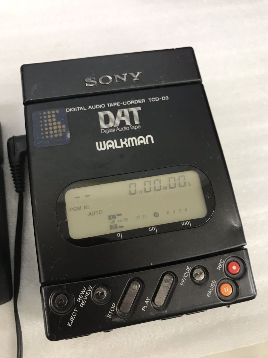 H1415/SONY ポータブルDATプレーヤー TCD-D3 / ACP-D3 通電ジャンク品
