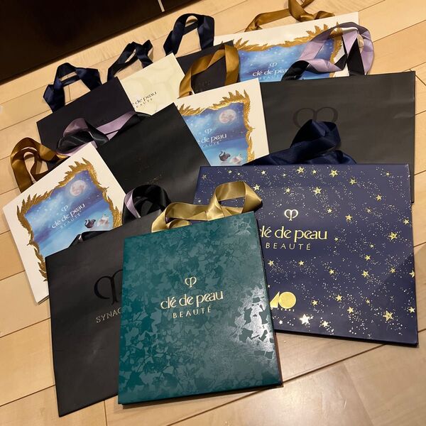 cle de peau ショッパー 11枚