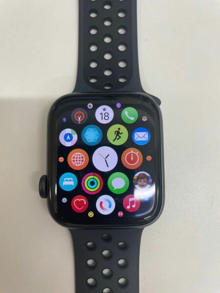 Apple Watch Series 6　NIKE　 GPS＋Cellular　44mmケースアルミニウム 