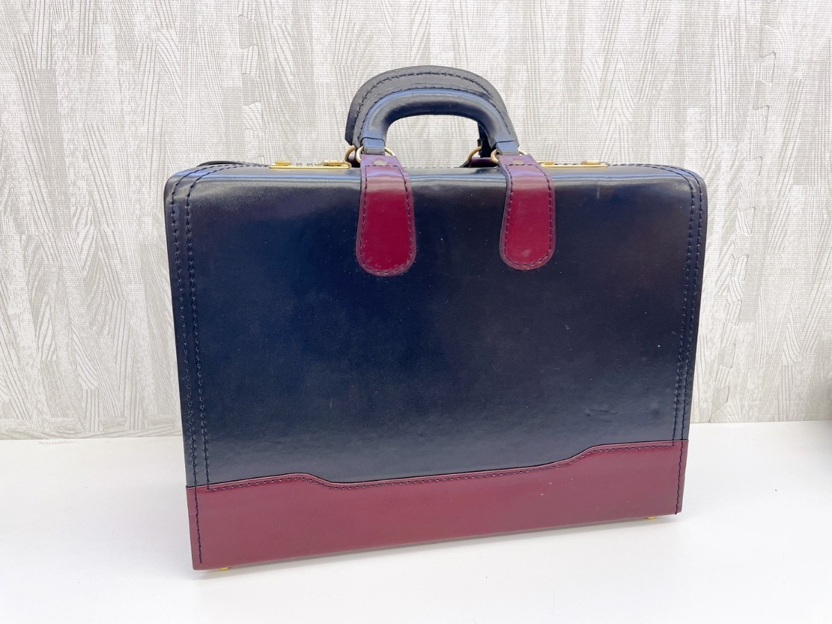 新着商品 美品・希少✨バリー アタッシュケース クロコダイル ダイヤル