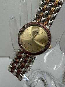 【COMO VALENTINO】クォーツ 腕時計　中古品　電池交換済み　稼動品