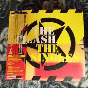 C05 中古CD　クラッシュ　シングルス77-85 ボックスセット19枚組　限定盤　THE CLASH THE SINGLES MHCP1231 ステッカー