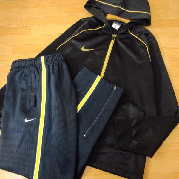 ヤフオク! -(ナイキ nike) 上下(上下セット)の中古品・新品・古着一覧 ヤフオク! -(ナイキ nike) 上下(上下セット)の中古品・新品・古着一覧