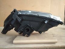 CR-V RM1/RM4 右 ヘッドランプ 33101-T0A-J11 HID 純正 中古_画像9