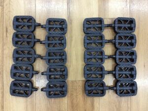 自転車 ペダル bicycle pedal 反射板付 10セット 幅12.2cm 奥行7cm 高さ2cm バイシクル パーツ 部品 大量在庫 サイクリング 管41968058