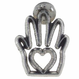 A8795*[ANN CLARKE]* hand & heart motif * Vintage brooch * tuck pin *