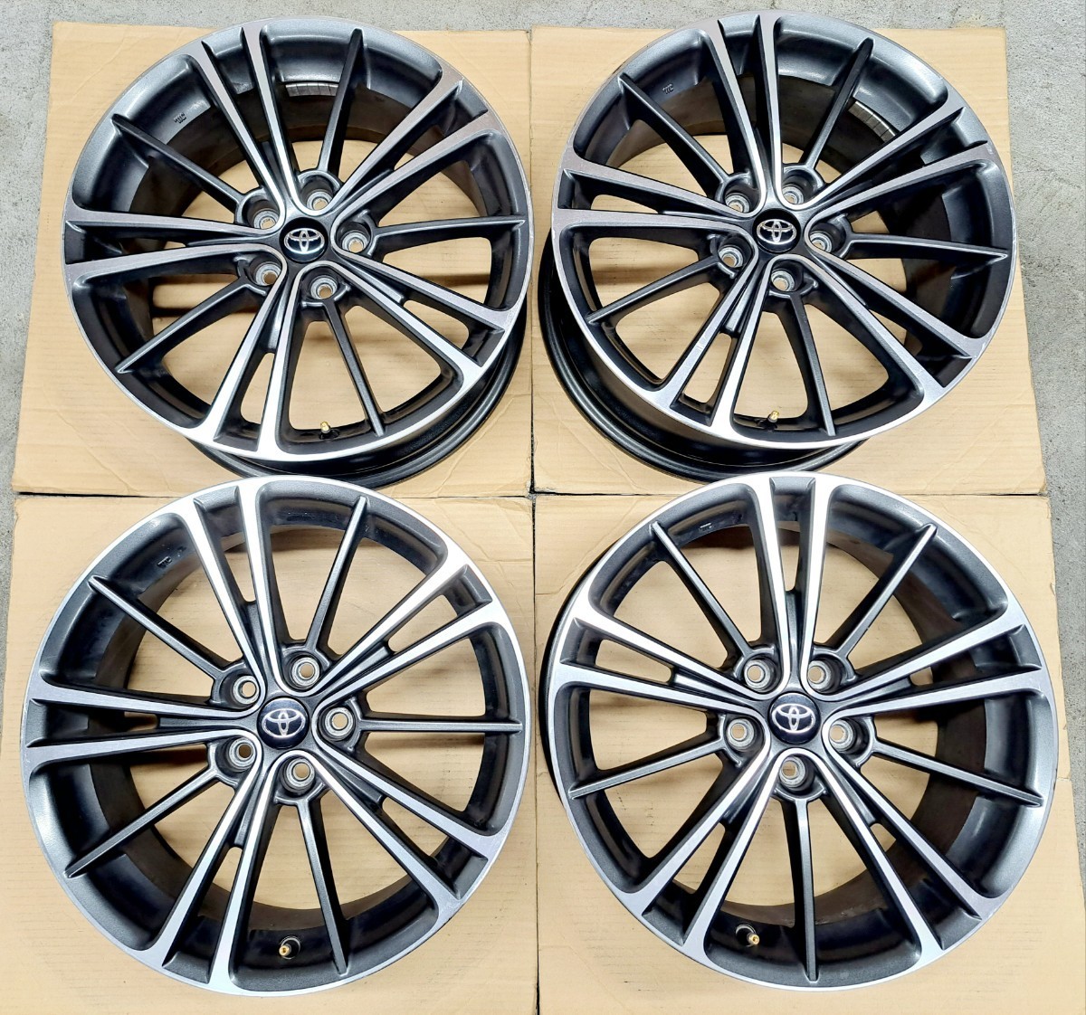 86 後期 4本5H100ピッチ 美品 brzプリウス等-