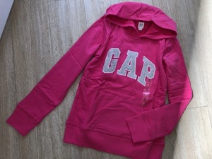 ★新品Gap Kidsギャップロゴフード付きトレーナー150★P