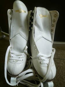  中古　PENGIN BRANDアイススケート靴　23.5㎝ 　[1-920] (北海道・沖縄・離島は除く)◆ 送料無料
