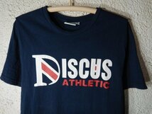 ｎ8433　DISCUS　ディスカス　半袖　tシャツ　ロゴ　デザイン　人気　送料格安_画像2