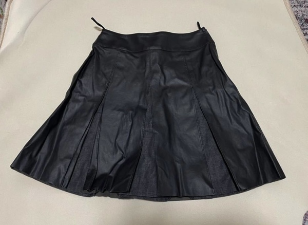 コムサデモード COMME CA DU MODE レザースカート プリーツスカート 7号 人工皮革